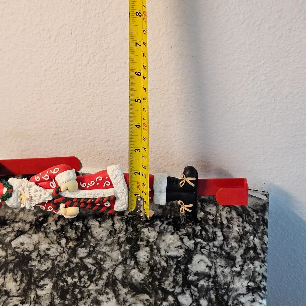 Over‎ The Door Clay Santa's Christmas Wreath Holder Metal Hanger